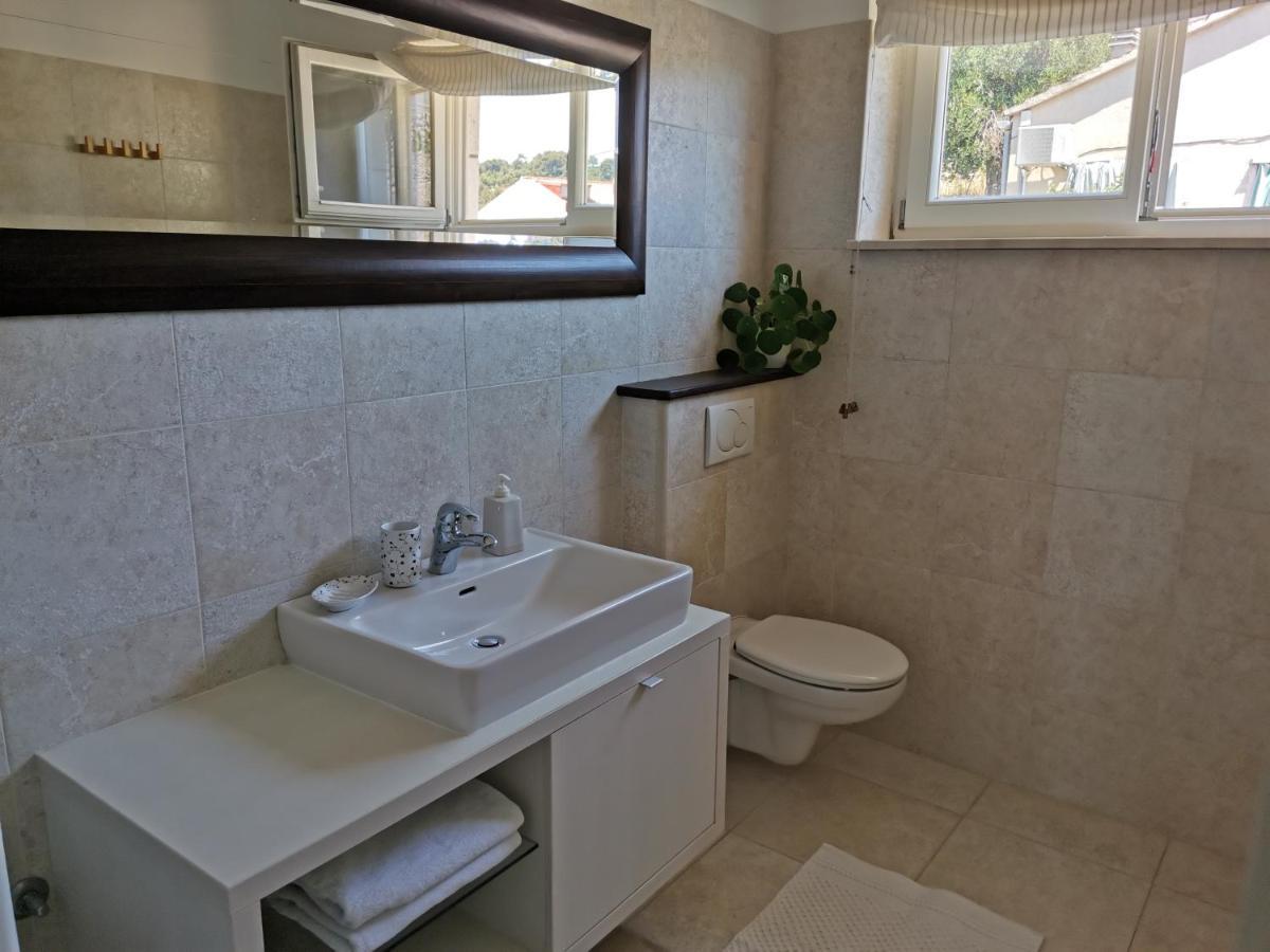 Apartment Buzolic Хвар Экстерьер фото